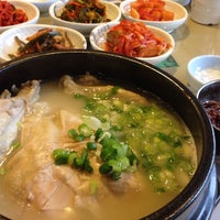 Foto scattata a Ssyal Korean Restaurant and Ginseng House da Arisa X. il 10/31/2013