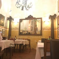 Das Foto wurde bei Donde Olano Restaurante von Ozgun G. am 9/7/2017 aufgenommen
