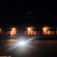 Foto tirada no(a) Port Chester Beer Distributors por Jay W. em 12/25/2013