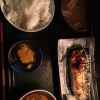 Photo taken at 料理人のいる魚屋 ガシラ by Y on 11/2/2018