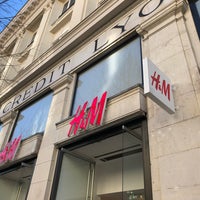 H&M - Magasin de vêtements à Nice