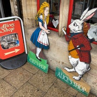 10/14/2022 tarihinde Caitlin C.ziyaretçi tarafından Alice&amp;#39;s Shop'de çekilen fotoğraf