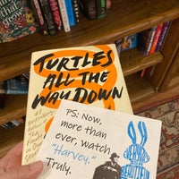 4/18/2022 tarihinde Caitlin C.ziyaretçi tarafından Full Circle Bookstore'de çekilen fotoğraf