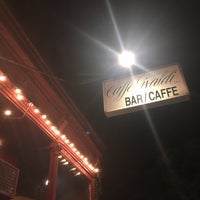 Foto tirada no(a) Caffe Vivaldi por Caitlin C. em 6/24/2018