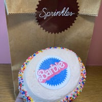 Foto tirada no(a) Sprinkles por Caitlin C. em 7/22/2023