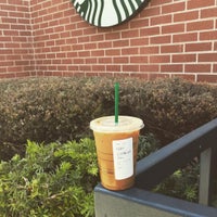 Photo taken at Starbucks by Osc N. on 9/4/2015