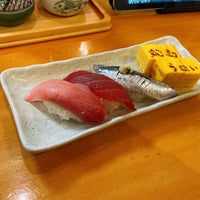 Photo taken at Umai Sushikan by いろなし on 5/2/2023