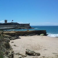Foto diambil di Praia de Carcavelos oleh Claudia C. pada 5/19/2013