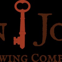 รูปภาพถ่ายที่ Iron John’s Brewing Company โดย General M. เมื่อ 1/9/2018