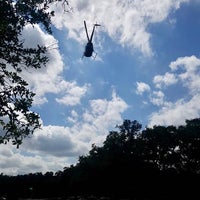2/8/2018 tarihinde Alamo Helicopter Toursziyaretçi tarafından Alamo Helicopter Tours'de çekilen fotoğraf