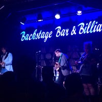 รูปภาพถ่ายที่ Triple B Backstage Bar &amp;amp; Billiards โดย Kerry D. เมื่อ 5/12/2016
