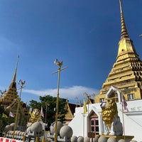 Photo taken at วัดอุทัยธาราม (บางกะปิ) Wat U Tai Taram (Bangkapi) by Honu F. on 1/1/2023