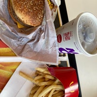 Photo taken at McDonald&amp;#39;s by 蒼 凸. on 7/27/2022