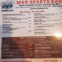 รูปภาพถ่ายที่ MVP Sports Bar โดย Brandon N. เมื่อ 9/25/2021