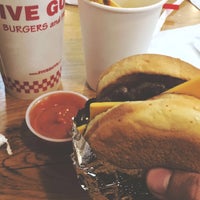 Photo taken at Five Guys by ماجد on 10/20/2018