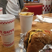 Photo taken at Five Guys by ماجد on 10/15/2018