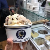 Photo taken at Insomnia Cookies by Poh Peng W. on 11/5/2016