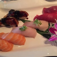 Foto tomada en DaRuMa- Japanese Steakhouse and Sushi Lounge  por user104458 u. el 1/27/2018