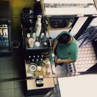 รูปภาพถ่ายที่ COFFEE STAND โดย Mo เมื่อ 7/28/2014