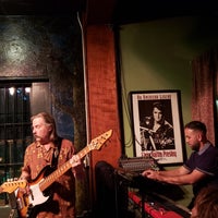 Foto tirada no(a) Green Oaks Tavern por Willie F. em 11/17/2018
