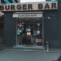 Photo taken at Burger Bar by 🐎 on 8/3/2021