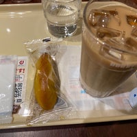Photo taken at Doutor Coffee Shop by show R. on 10/17/2021