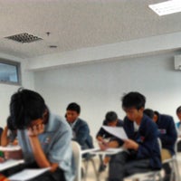 4/3/2013에 Amalia N.님이 Institut Teknologi dan Sains Bandung (ITSB)에서 찍은 사진