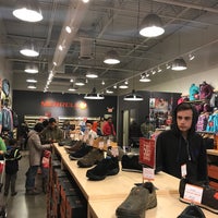 Merrell - Shoe Store in Woodburn