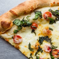 4/6/2018 tarihinde New York Pizza - South Endziyaretçi tarafından New York Pizza - South End'de çekilen fotoğraf