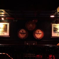 Foto diambil di Timmy Nolan&amp;#39;s Tavern &amp;amp; Grill oleh Kris🍻 pada 12/9/2012