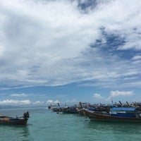 รูปภาพถ่ายที่ Adang Sea Divers โดย Pawaniyada I. เมื่อ 9/22/2018