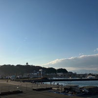 Photo taken at 江ノ島白灯台 (湘南港灯台) by 黒鳥 り. on 2/23/2023