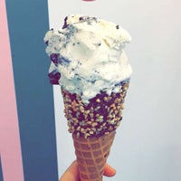 Photo taken at Marble Slab Creamery by Dina on 8/20/2016
