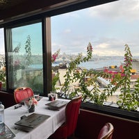 Photo taken at Roof Mezze 360 Restaurant by Bennet H. on 9/3/2022