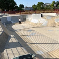 Photo taken at Cantelowes Skatepark by Bennet H. on 7/17/2022