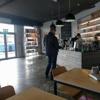 5/23/2016 tarihinde Marek S.ziyaretçi tarafından Established Coffee'de çekilen fotoğraf
