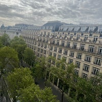 Photo taken at Paris Marriott Opera Ambassador Hotel by Jojo on 4/20/2024