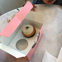 Photo taken at Georgetown Cupcake by Mowaffag A. on 11/27/2015
