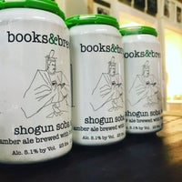 Photo prise au Books &amp;amp; Brews Brewing Company par Mike L. le1/8/2020