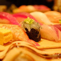 魚がし鮨 流れ鮨 静岡石田店 2 Tips De 215 Visitantes