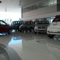 Photo taken at Cresauto - FIAT by Rogério M. on 2/14/2013