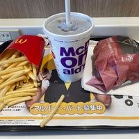 Photo taken at McDonald’s by 上原拓也 /. on 7/16/2023