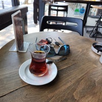 Photo taken at Kahverengi Café by TC Mehmet A. on 7/24/2023
