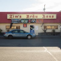 Foto diambil di Zim&amp;#39;s Brau Haus Restaurant &amp;amp; Sports Bar oleh Zim&amp;#39;s Brau Haus Restaurant &amp;amp; Sports Bar pada 9/20/2018