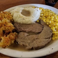 Photo taken at Cracker Barrel Old Country Store by Roland on 8/24/2018