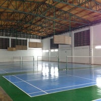 Photo taken at Badminton Court แจ้งวัฒนะ 12 by Chalermchai S. on 7/11/2014