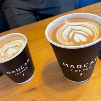 รูปภาพถ่ายที่ Madcap Coffee โดย Michael R. เมื่อ 2/1/2024