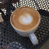10/15/2016에 Katya A.님이 Peet&#39;s Coffee &amp; Tea에서 찍은 사진