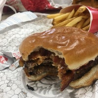 Photo taken at Wendy’s by Maksim S. on 4/15/2019