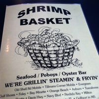 Foto tirada no(a) Shrimp Basket Auburn por Sam D. em 4/29/2013